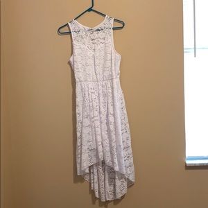 White high-low dress. Size L. Brand-Lily Rose.